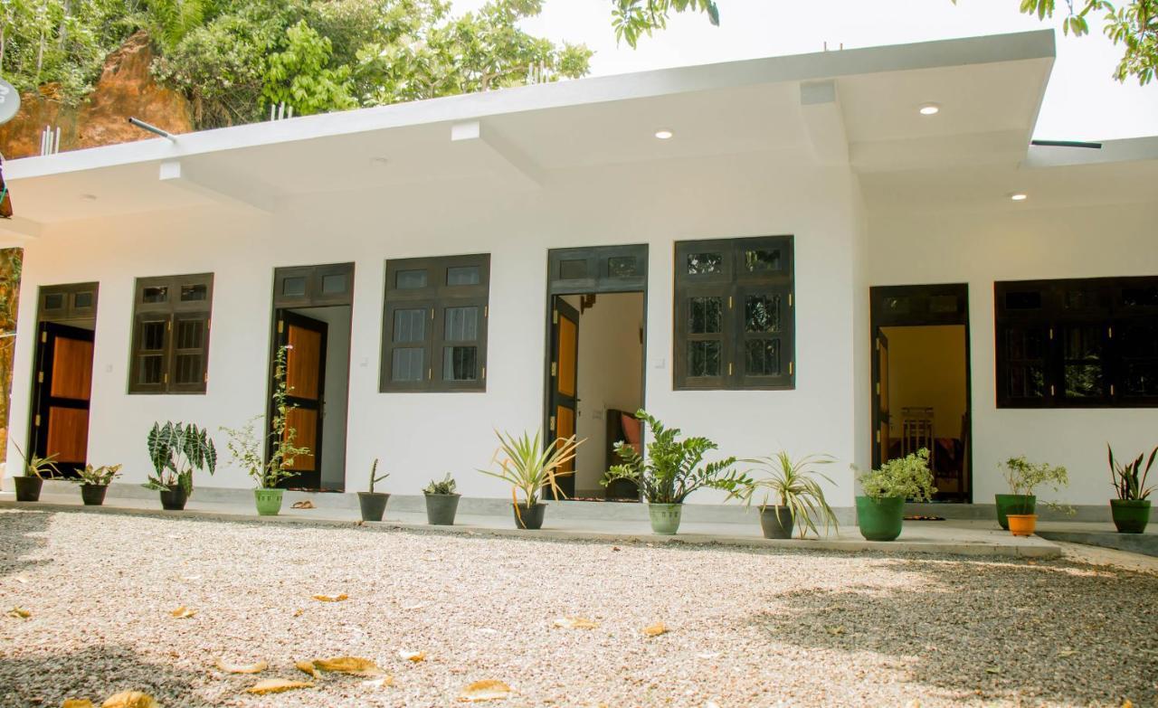 Navodya Guest Mirissa Exterior foto
